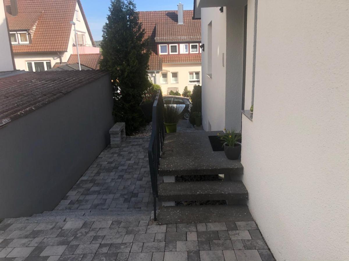 Oberstenfeld Eigene Wohnung Im Dreifamilienhaus מראה חיצוני תמונה