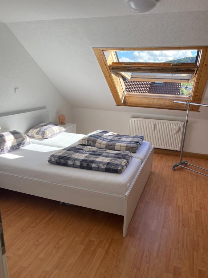 Oberstenfeld Eigene Wohnung Im Dreifamilienhaus מראה חיצוני תמונה